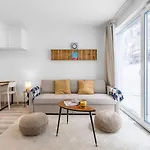 Modern And Cozy Flat With Balcony * Pressburg