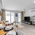 Modern And Cozy Flat With Balcony Apartment