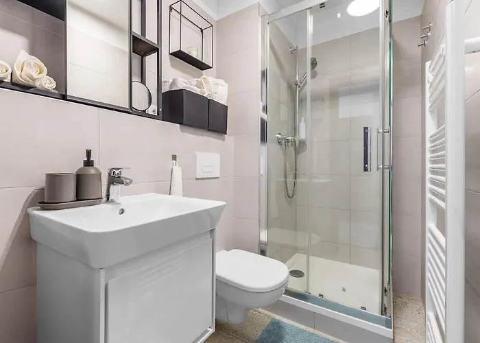 アパート Modern And Cozy Flat With Balcony *