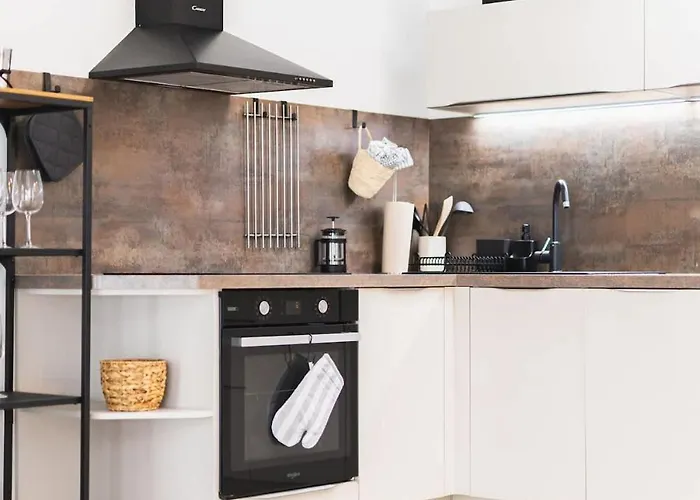 Modern And Cozy Flat With Balcony *