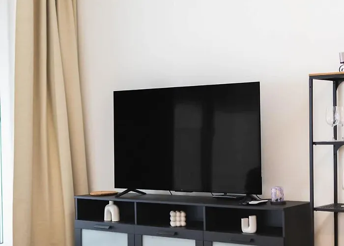 Modern And Cozy Flat With Balcony アパート ブラチスラヴァ