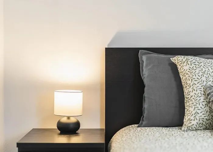 アパート Modern And Cozy Flat With Balcony ブラチスラヴァ