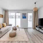 Modern And Cozy Flat With Balcony * Bratislava